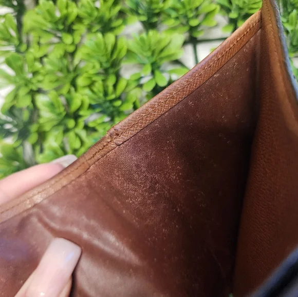 Louis Vuitton double snap compact wallet - Picture 15 of 15